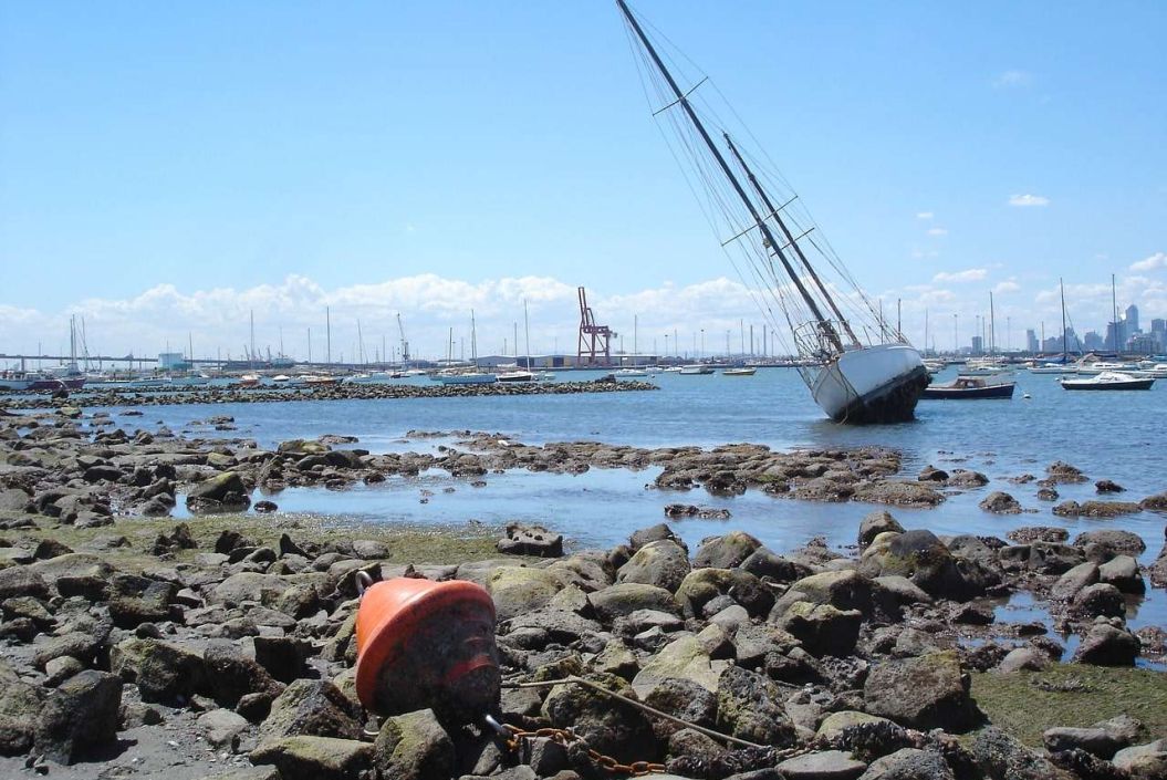 No es lo mismo defensa que reclamación en los seguros de barcos
